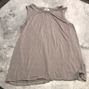 Old navy split back tank medium